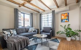 New Le Coin Bleu - Top Center